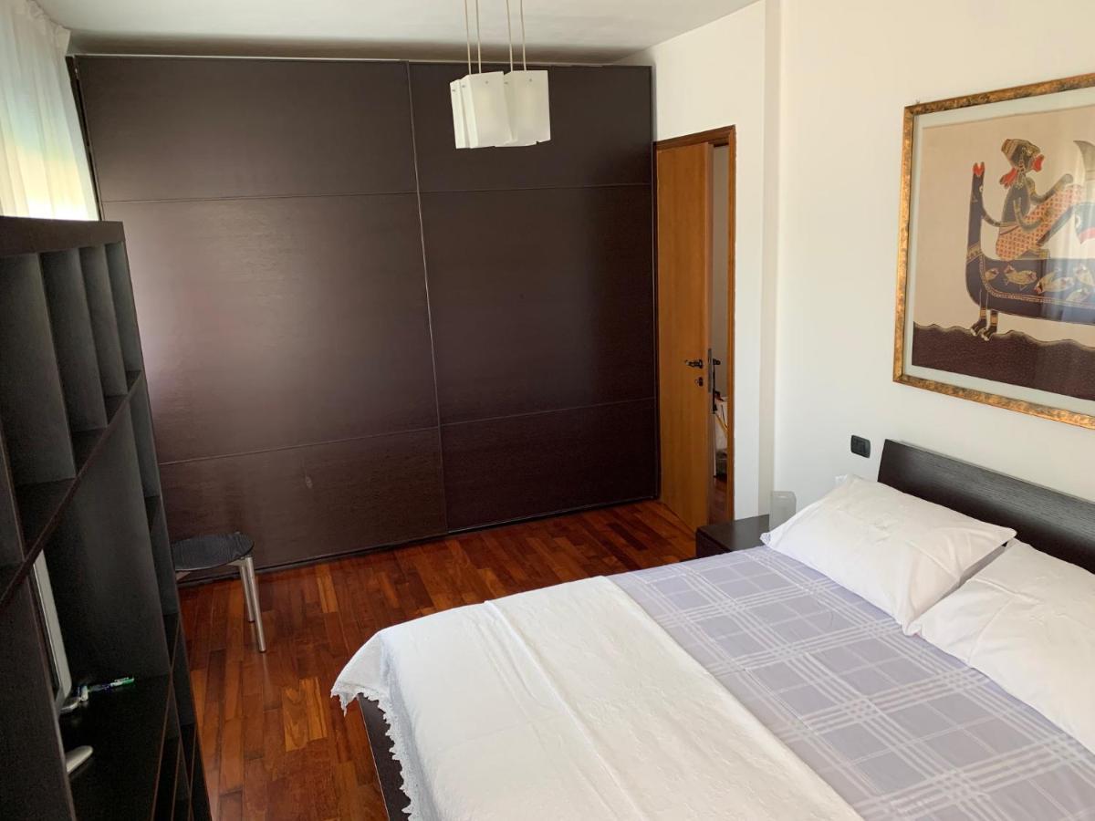 Near Como, Charming Apartment With Fireplace グランダーテ エクステリア 写真