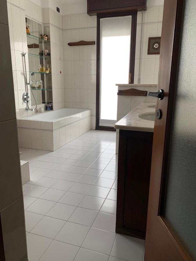 Near Como, Charming Apartment With Fireplace グランダーテ エクステリア 写真